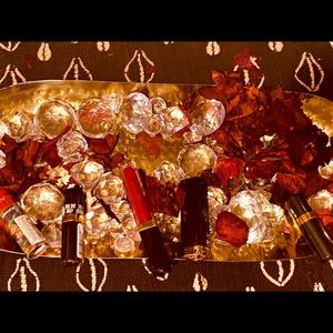 Five brand new lipstick from well known brands.